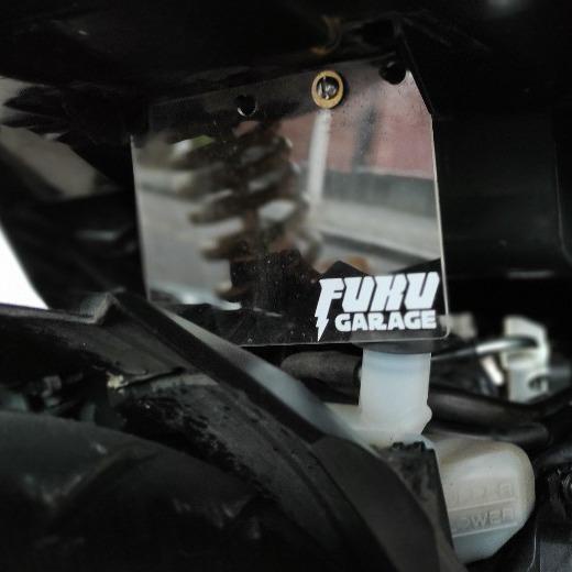 

CUCI GUDANG Mudflap Akrilik Vario 125/150