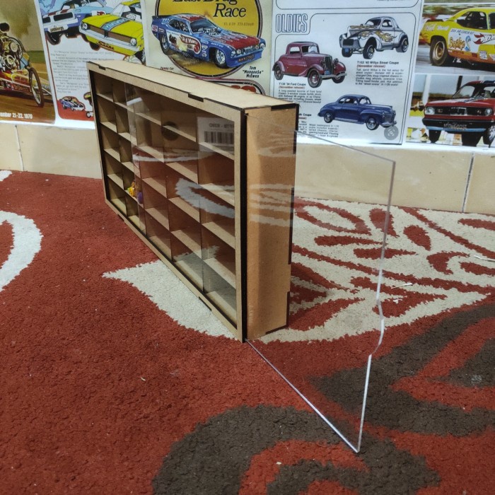 

TERBAIK Rak Hot Wheels isi 25 bhn mdf clear coat anti jamur pintu akrilik 2mm
