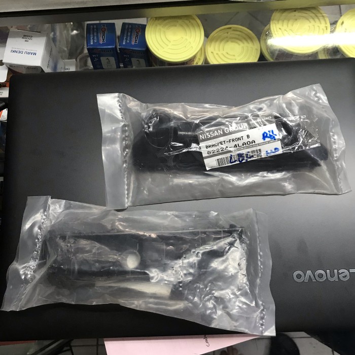 breket bumper depan datsun go.