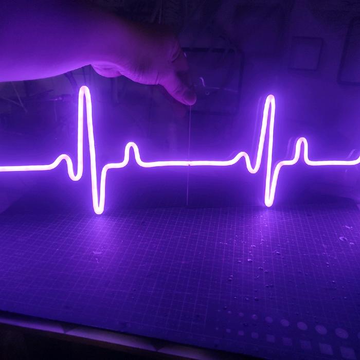 

FREE ONGKIR Lampu Neon Flex Ukuran 10x40cm & 15x40cm Denyut Jantung Akrilik