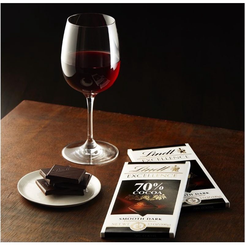 

A Lindt Excellence Dark Chocolate Coklat Hitam Mint Intense Orange Sea Salt Extra Creamy Milk