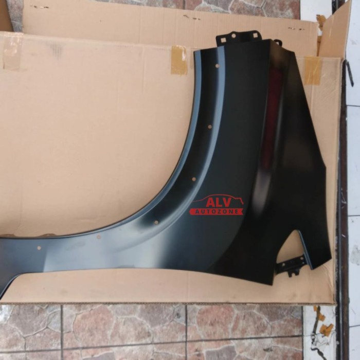 Fender Spackboard Roda Depan Kiri Original Xpander Cross 5220Ax25