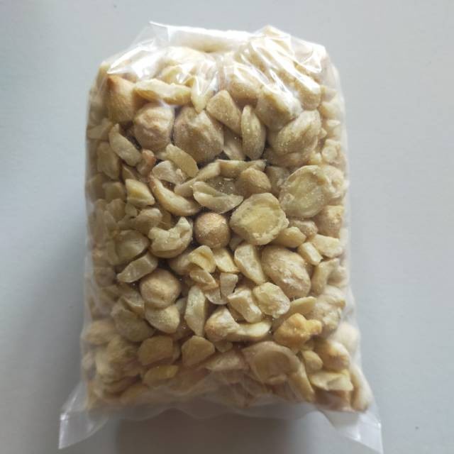 

Lezat- Kemiri PECAH per 1/2 kg