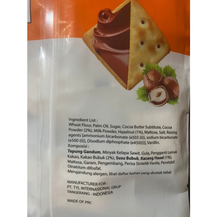 

Larbee hazelnut chocolate biscuit / Larbee biskuit lapis cokelat hazelnut