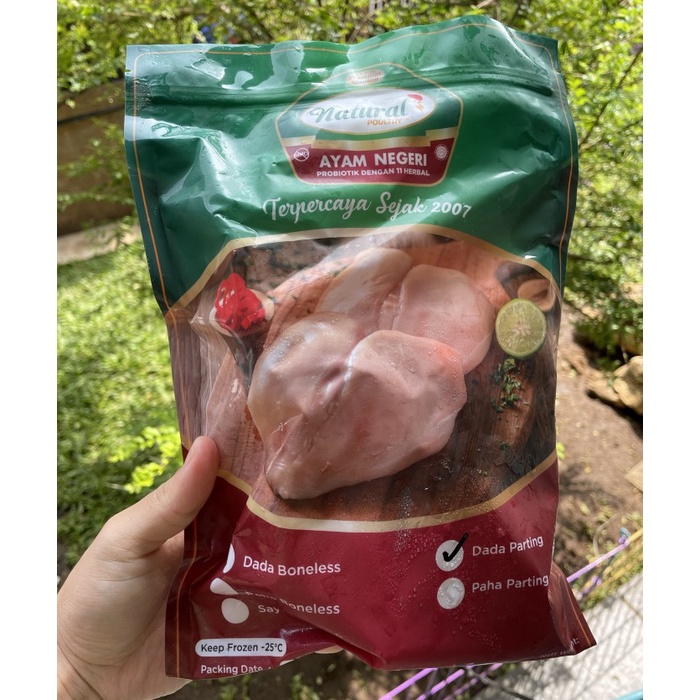 

Lezat- NATURAL POULTRY dada ayam parting bone in 500 gr