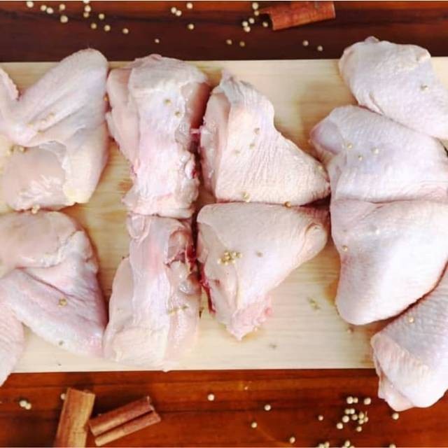 

Lezat- AYAM POTONG SEGAR JUMBO / AYAM BROILER BESAR