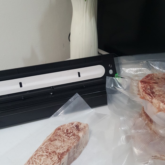 

Lezat- Wagyu sirloin meltique 200gram / steak bbq grill meltic