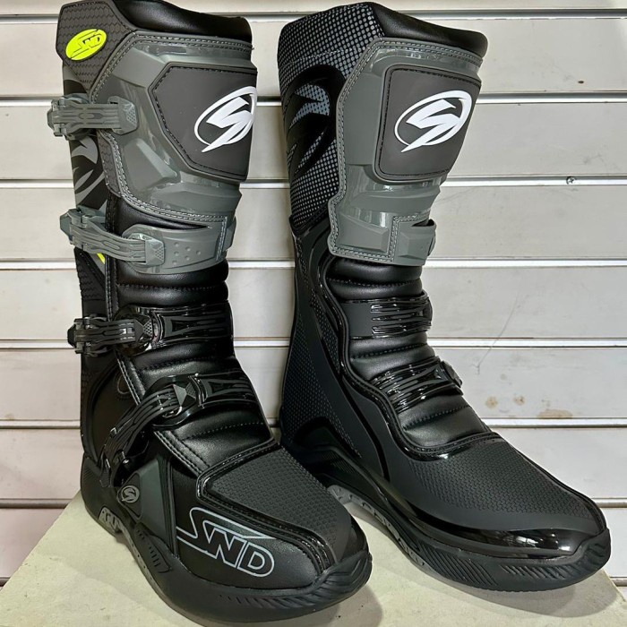 Sepatu Cross Snd New