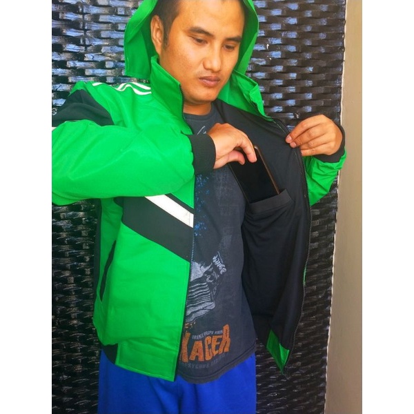 jaket bomber hijau polos ojol bisa bolak balik