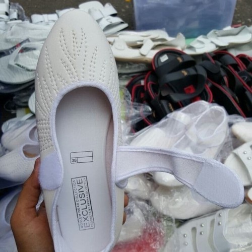 Sepatu haji umroh - perlengkapan haji - perlengkapan umroh - perlengkapan wanita - pakaian wanita