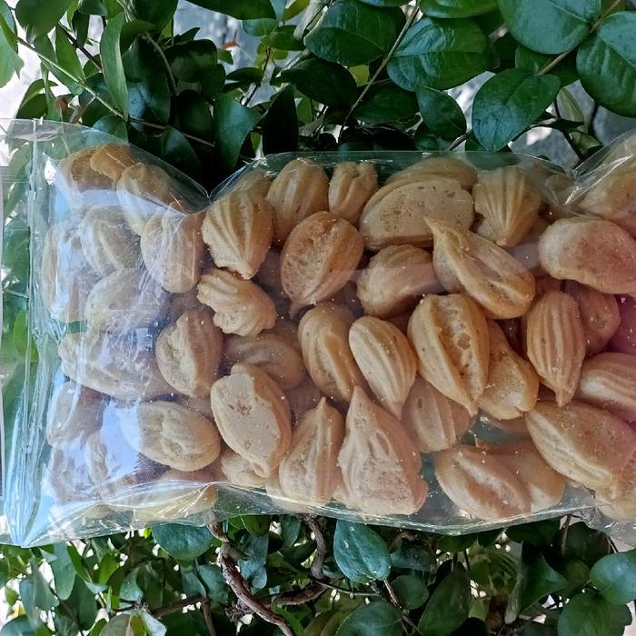 

TERMURAH Sus kering tanpa isi cemilan gurih oleh oleh khas solo soes pastry RS944