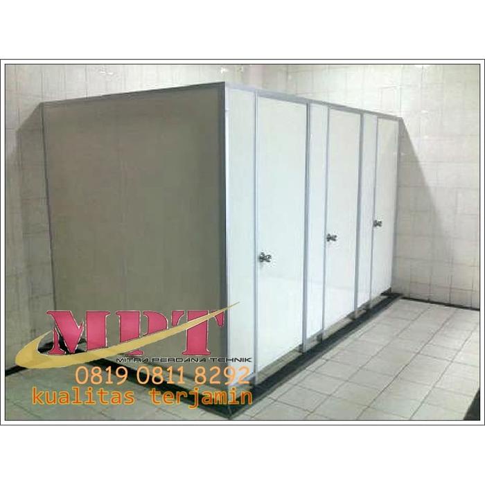 PARTISI TOILET PVC KUBIKAL TOILET PVC CUBICLE TOILET PVC MURAH