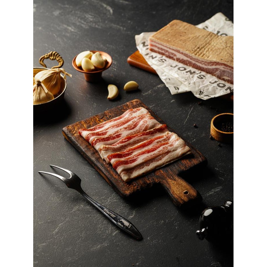 

Kirim,HariYgSama- Jon's Smokery Hickory Wood Smoked Bacon 150 gr