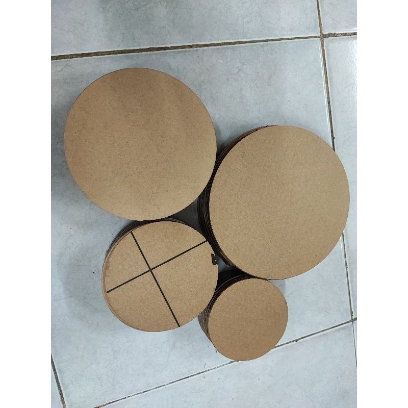 

akrilik bulat diameter 60 cm tebal 2mm