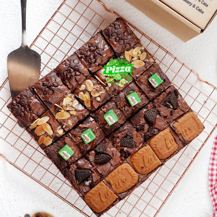 

NewZbgt- Brownies panggang / Brownies Fudgy / Brownies murah / berkualitas