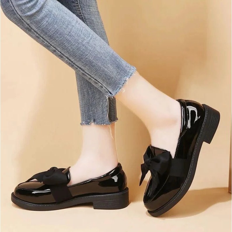 Sale Sepatu Hitam Glossy Wanita Fashion Korea Pita Besar Sepatu Pantofel Dockmart Oxford Loafer
