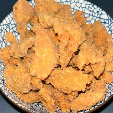

Sajiandapur Krispi Kulit Ayam Crispy Pedas Asin Pedas Daun Jeruk 100Gr