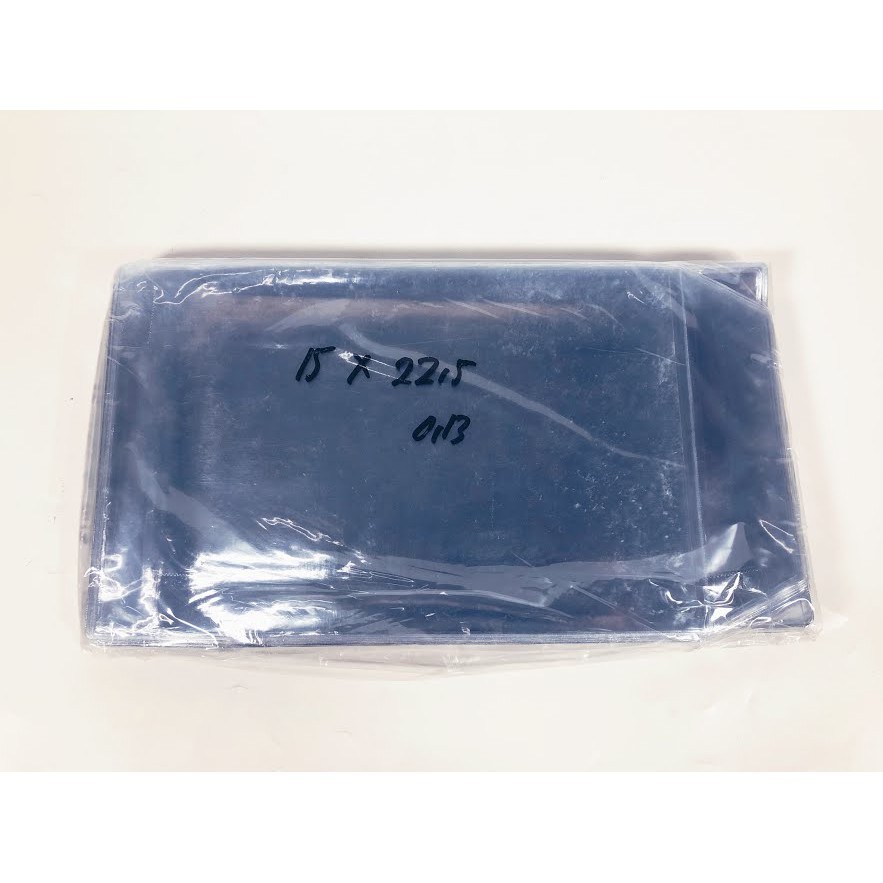 

Plastik Dokumen 15 X 22.5 cm, plastik dokumen A5, plastik id card A5 per 50 lbr