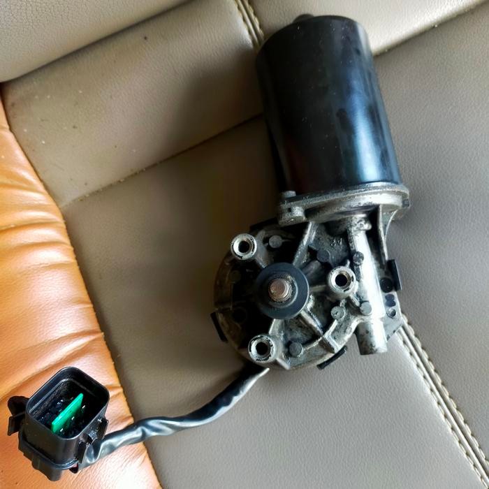 Dinamo Wiper Depan Hyundai Trajet Original