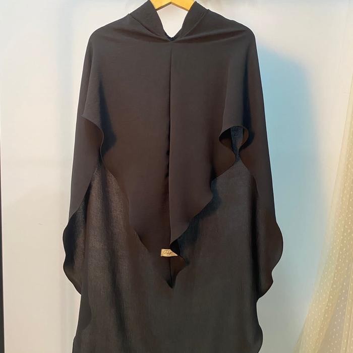 Hijmi- Aghnia Khimar by Sabiya Hijab