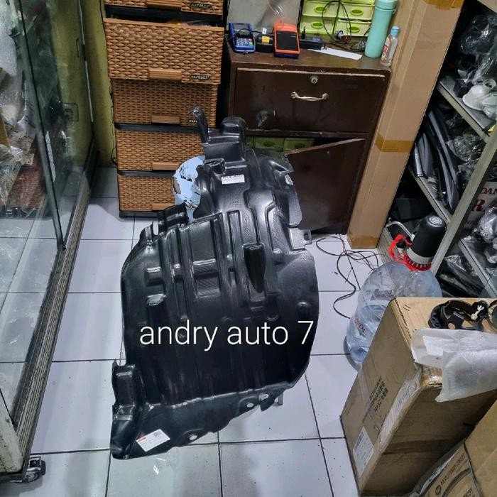 Liner fender kolong atas roda spakbor grand avanza xenia 2016