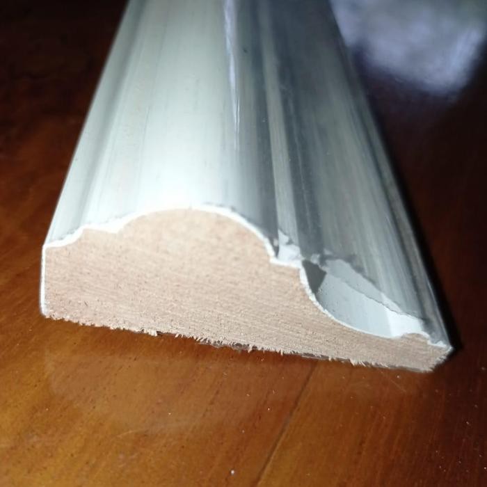 Yok Di Order Kayu Moulding List Profil Wainscoting Kayu Profil - Wall Moulding