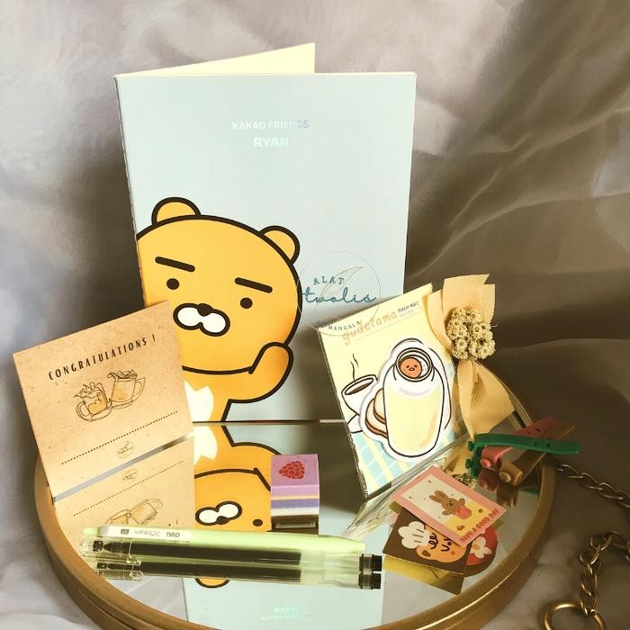 

TERBARU..!! HAMPERS STATIONERY JOURNAL KIT HADIAH WISUDA GRADUATION SET B