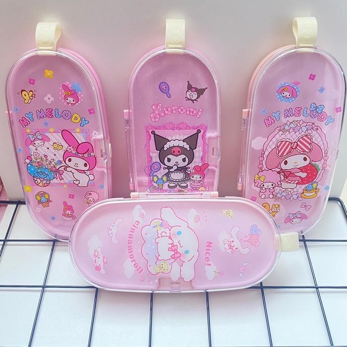 

MASIH READY TEMPAT PENSIL MELODY SERIES CINNAMOROLL KUROMI - PANJANG 20 CM - STATIONERY