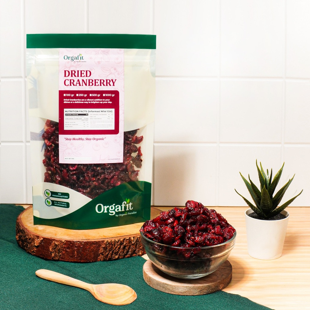 

Organic Paradise Dried Cranberry 100 gram USA / Cranberry Kering 100 gram / Kranberi Kering USA