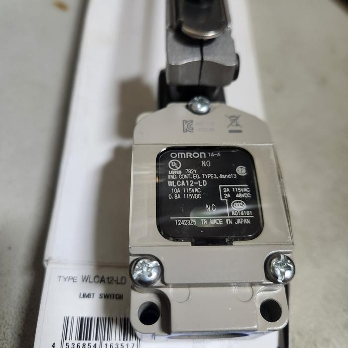 OMRON WLCA12-LD. OMRON WLCA12 LD. LIMIT SWITCH.