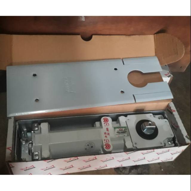 Floor hinge Dorma BTS 75V/engsel lantai /engsel tanam/ pintu kayu,alumunium,kaca/asesories alumunium