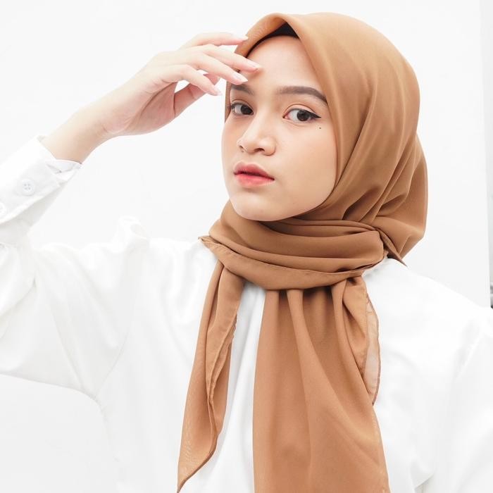 Imanzia- Poly Square By Dippew Hijab Segiempat Hijab Wanita Daily Fashion