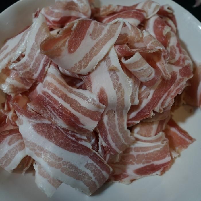 

BnyKBonusBelidiMari- Streaky Pork Bacon / Irisan Daging Babi Asin