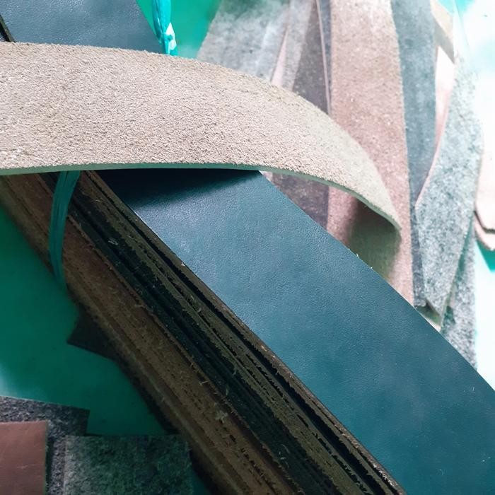(Expert) kulit asli ukuran 30x5 cm bahan stroping asah pisau golok