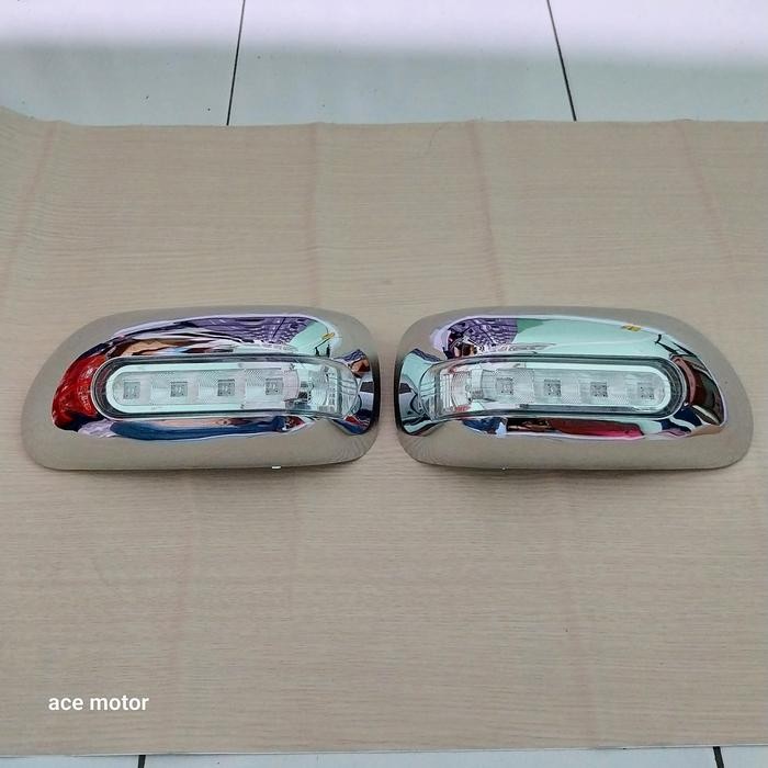 Cover Spion Avanza Vvti Crome 2005-2011