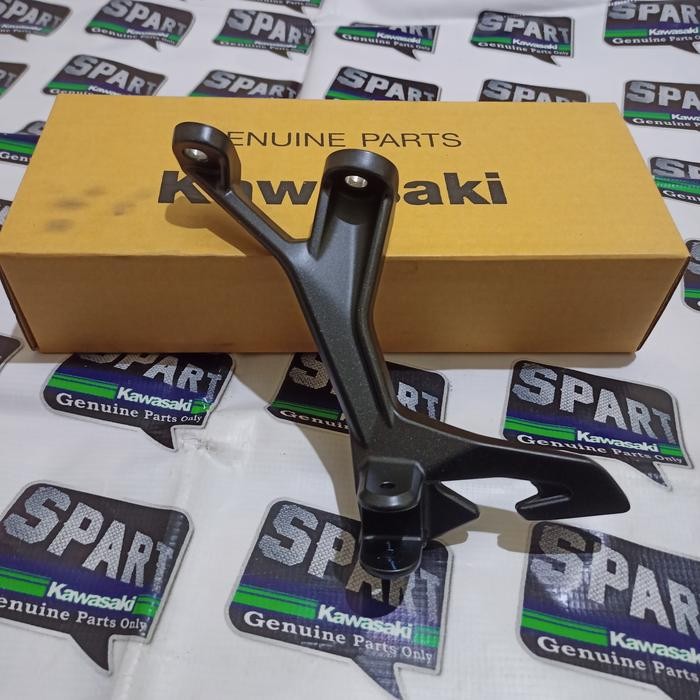 Footstep foostep step Belakang Ninja 250 fi new 2018 Original Kawasaki