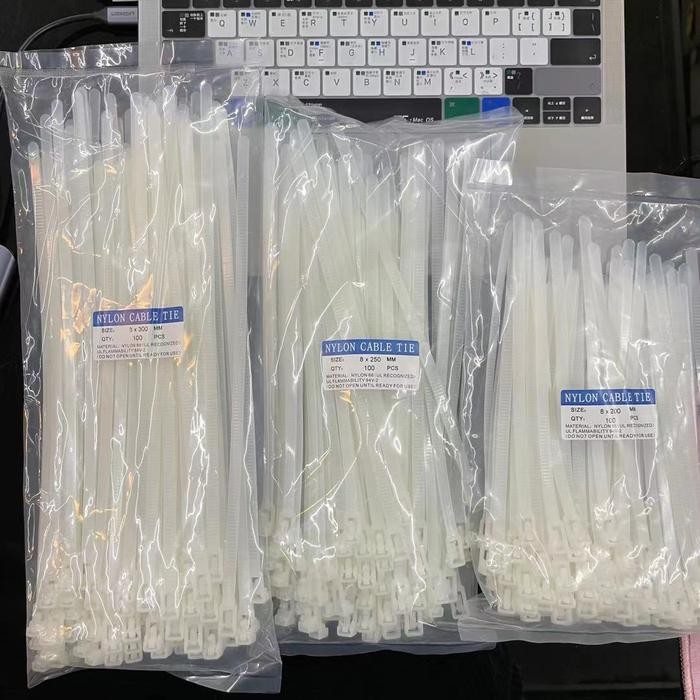 

Kabel Ties Bisa Buka /Reusable Cable Ties lebel 8mm*25cm -isi 100pcs