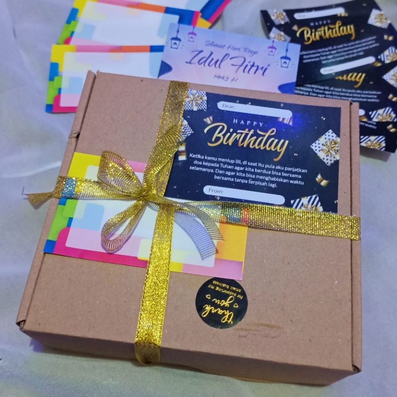 

hot product bisa cod kemeja cowo / kado/hampers gift box / free kartu ucapan bisa request ucapan