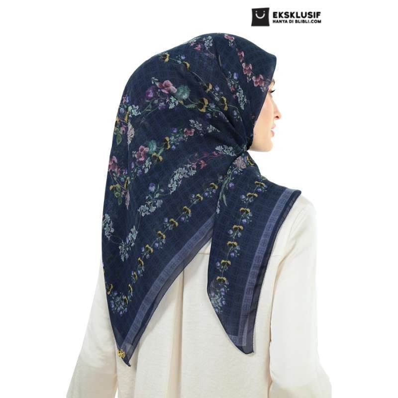 Nada Puspita Tales Of The Vine Series Scarf - Blueberry *