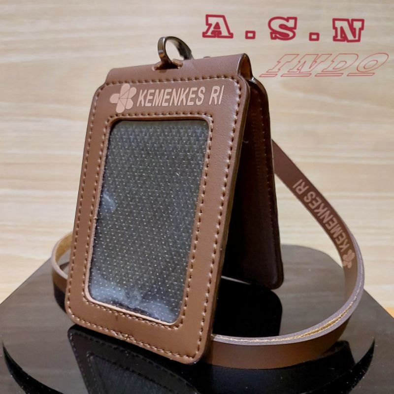 

Id Card Kulit Lipat Magnet KEMENKES Id Card Kulit KEMENKES Lipat