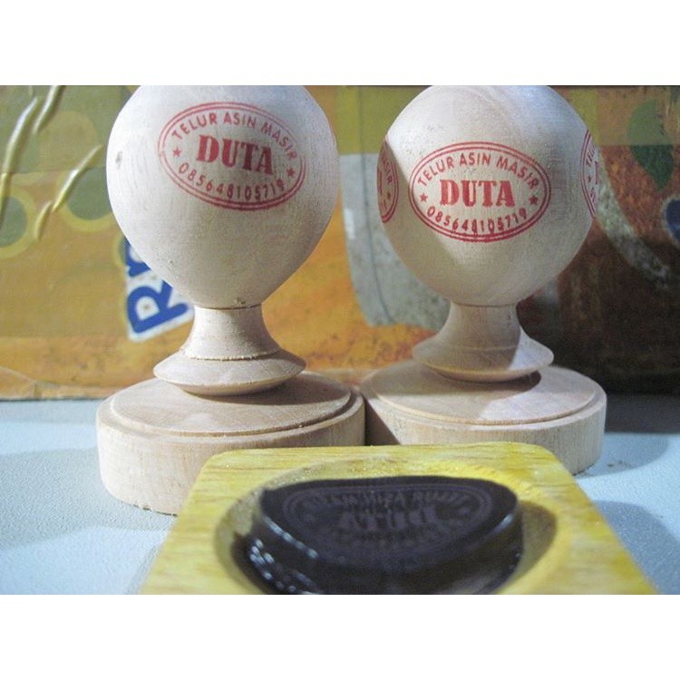 

Stempel untuk Telur