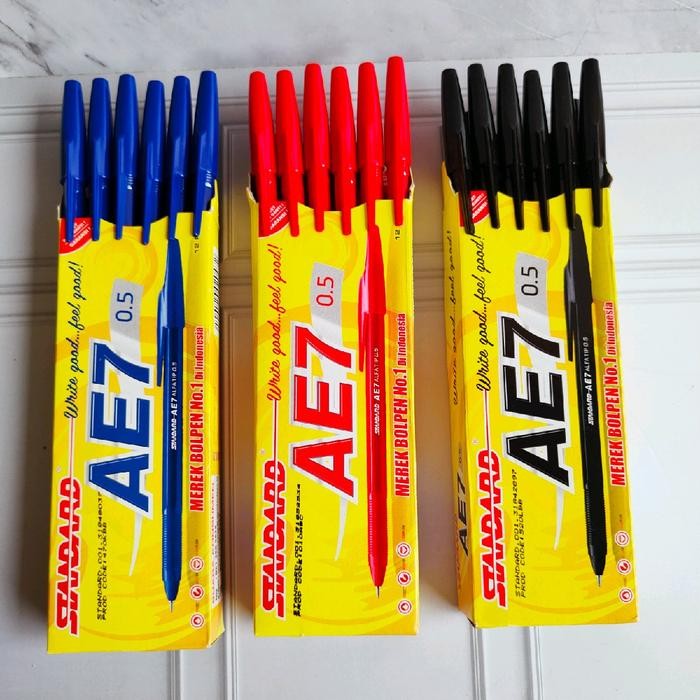 

Ready JT Pulpen Standart AE7 1 Pak 12 Pcs / Pulpen Pena Standar 0.5