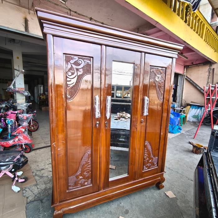 Lemari pakaian/ baju kayu Jati 3 Pintu FREE ONGKIR Jakarta Bekasi! Kaca Furniture Laci