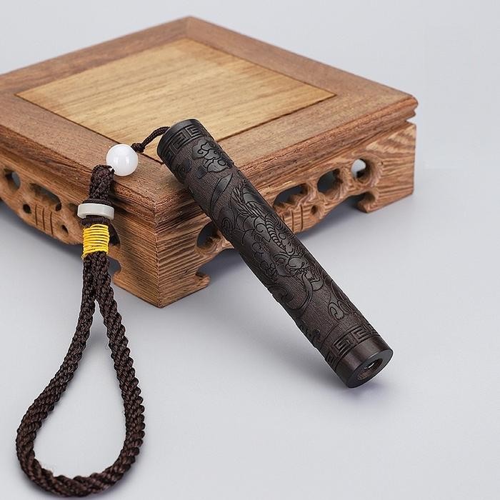 

PROMO! COD Ukiran Naga Bahan Kayu Cendana Dengan Dekorasi Tali Gantungan