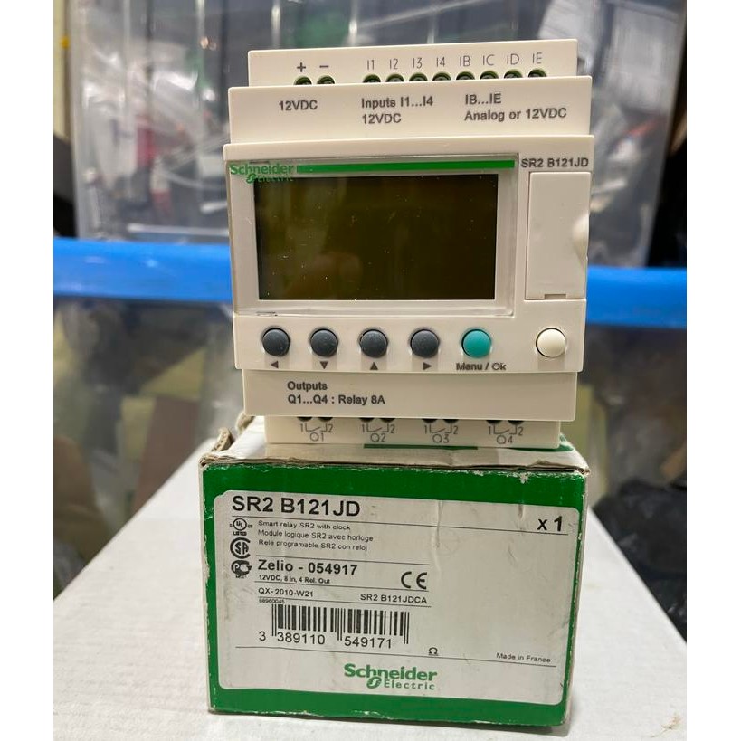 SMART RELAY ZELIO SR2B121JD SCHNEIDER 12VDC