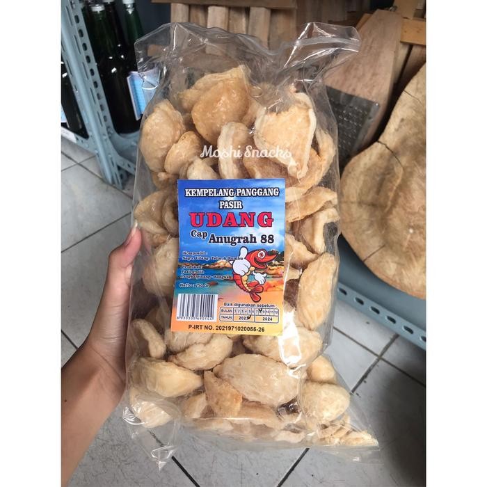 

JTTOP" KERUPUK / KEMPLANG IKAN GORENG PASIR ANUGRAH 88 ASLI BANGKA 250GR