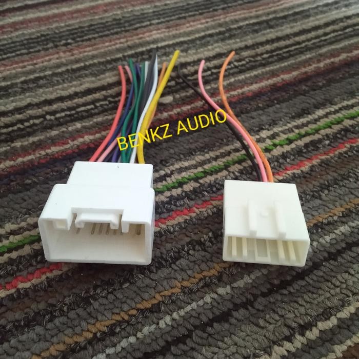 PREMIUM Soket female pnp head unit toyota harrier