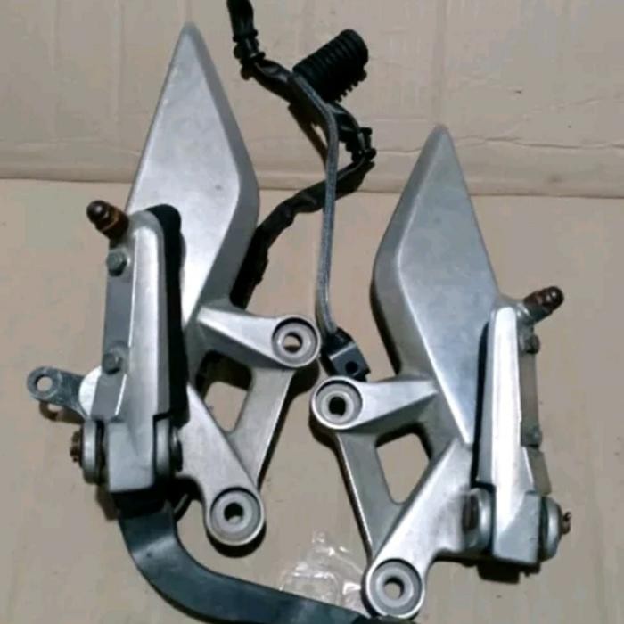 PREMIUM Footstep step Postep Depan Cb 150 r Cb 150R Old Lama Original