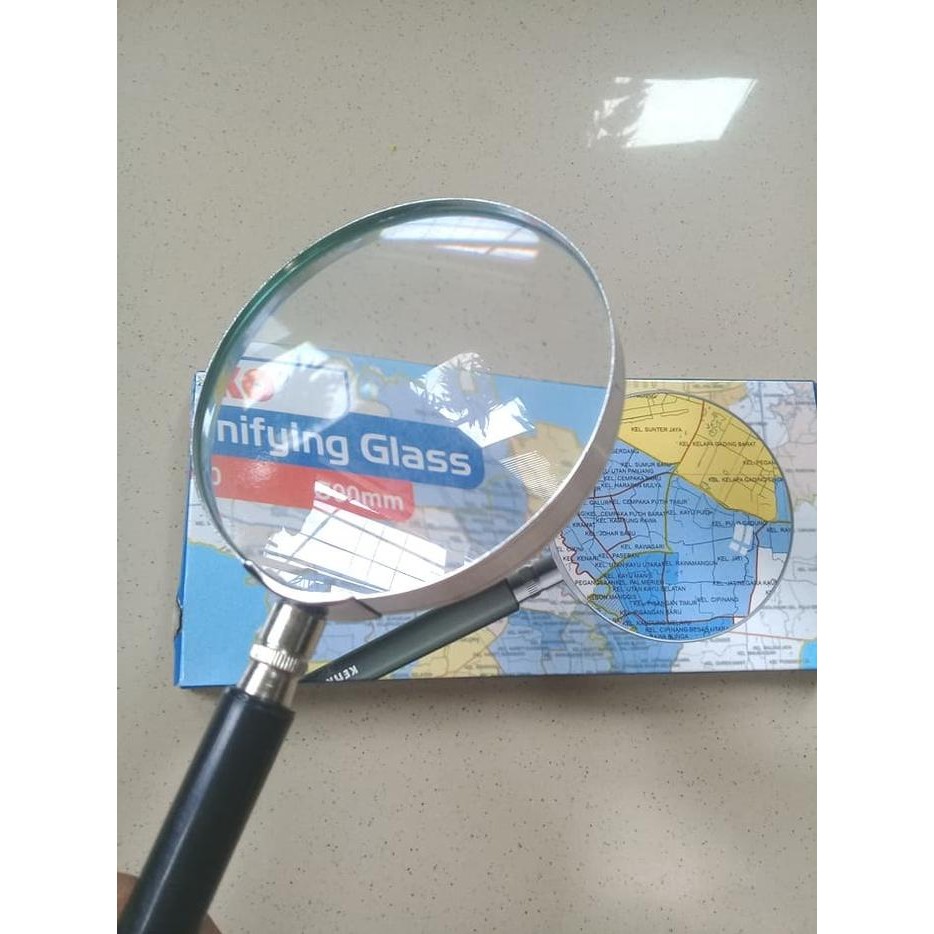 

Ready JT Kaca Pembesar Lup Kaca Magnifier Glass 90mm Kenko MFG-90