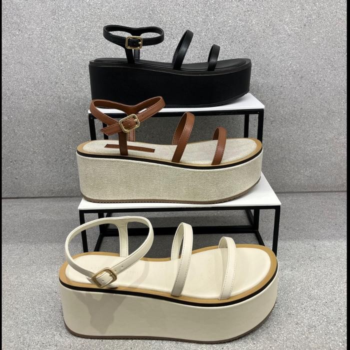 BEST SELLER Sepatu wanita Wedges Charles&keith original store 59